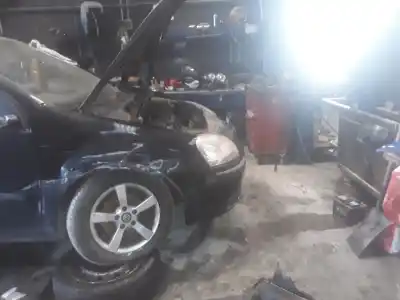 Sloopvoertuig VOLKSWAGEN GOLF V BERLINA (1K1) iGolf van het jaar 2001 aangedreven BKC