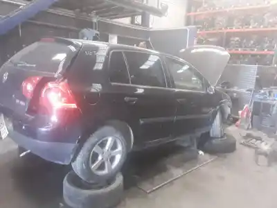 Sloopvoertuig volkswagen golf v berlina (1k1) igolf van het jaar 2001 aangedreven bkc