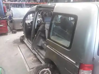 Scrapping Vehicle volkswagen caddy ka/kb (2k) kombi of the year 2001 powered 