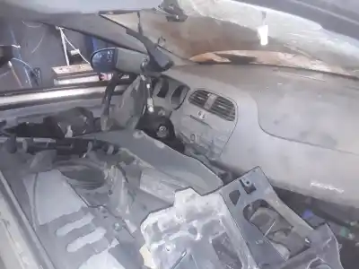 Veicolo di demolizione fiat bravo (198) 1.9 16v dynamic multijet dell'anno 2001 alimentato 310a1027