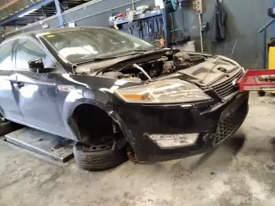 Veículo de Sucata ford mondeo berlina (ca2) trend (09.2010->) 125 cv / 92 kw do ano 2001 alimentado 