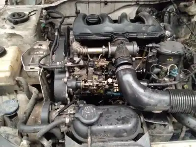 Véhicule à la ferraille peugeot 306 break style de l'année 2001 alimenté wjz