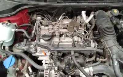 Veículo de Sucata kia stonic (ybcuv) black edition do ano 2001 alimentado 