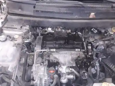 Veículo de Sucata dodge journey se do ano 2001 alimentado 