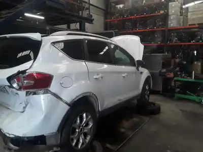Veicolo di demolizione ford kuga (cbv) trend dell'anno 2001 alimentato ufda