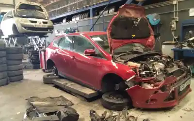 Veículo de Sucata ford focus lim. (cb8) trend do ano 2001 alimentado t1db