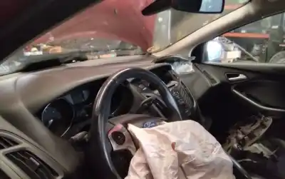 Veículo de Sucata ford focus lim. (cb8) trend do ano 2001 alimentado t1db