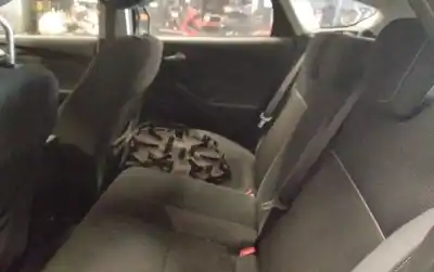 Veículo de Sucata ford focus lim. (cb8) trend do ano 2001 alimentado t1db