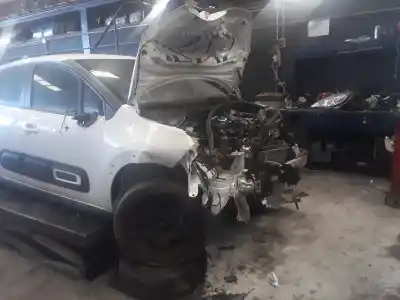 Vehicul casat citroen c3 aircross rip curl al anului 2001 alimentat hm105