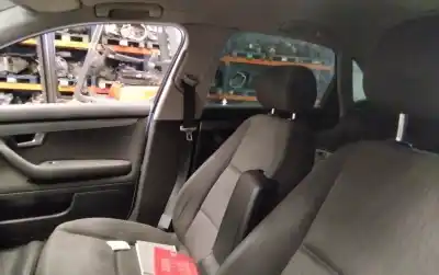 Sloopvoertuig audi a4 berlina (8e) 2.0 tdi 16v (103kw) van het jaar 2001 aangedreven blb