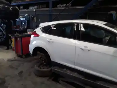 Scrapping Vehicle ford focus active of the year 2001 powered 