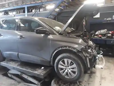 Véhicule à la ferraille peugeot 3008 active de l'année 2001 alimenté yh01