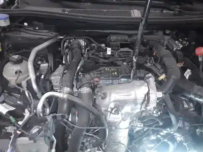 Véhicule à la ferraille peugeot 3008 active de l'année 2001 alimenté yh01