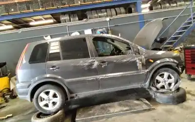 Veículo de Sucata ford fusion (cbk) ambiente do ano 2001 alimentado hhjb