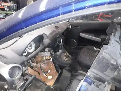 Veículo de Sucata mazda 2 berlina (dy) 1.4 diesel cat do ano 2001 alimentado 