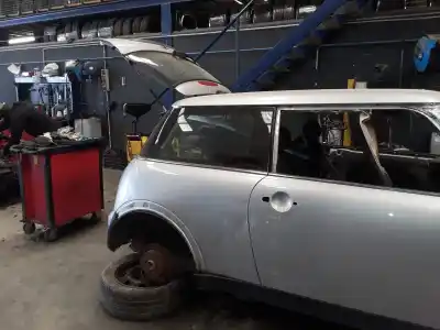 Здавання транспортного засобу mini mini (r50, r53) cooper s року 2001 потужний 