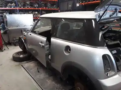 Здавання транспортного засобу mini mini (r50, r53) cooper s року 2001 потужний 