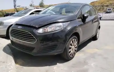 Veículo de Sucata ford fiesta (cb1) trend do ano 2001 alimentado 