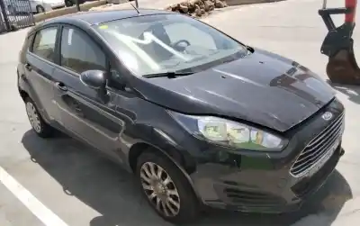 Veículo de Sucata ford fiesta (cb1) trend do ano 2001 alimentado 