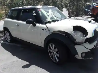 Veículo de Sucata BMW MINI (R56) Cooper S 184 CV / 135 KW do ano 2001 alimentado N14B16AB