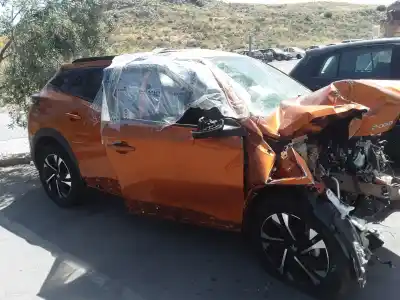 Veículo de Sucata peugeot 2008 (p1) active do ano 2001 alimentado 