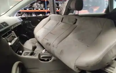 Veículo de Sucata audi a4 berlina (8e) 2.0 20v cat (alt) do ano 2001 alimentado alt