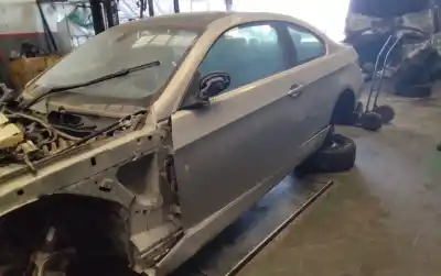 Veículo de Sucata bmw serie 3 coupe (e92) 325i do ano 2001 alimentado n52b25a