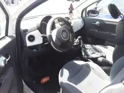 Veicolo di demolizione fiat nuova 500 (150) pop dell'anno 2001 alimentato 