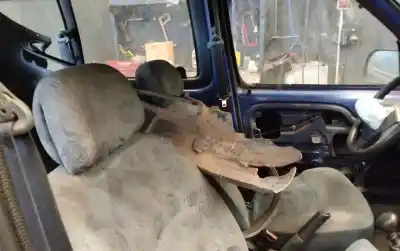 Здавання транспортного засобу renault kangoo (f/kc0) rn/alap modell (kcoa/c/d/e/h/u) року 2001 потужний  Здавання транспортного засобу renault kangoo (f/kc0) rn/alap modell (kcoa/c/d/e/h/u) року 2001 потужний