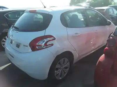 Vehicul casat peugeot 208 allure al anului 2001 alimentat hm01