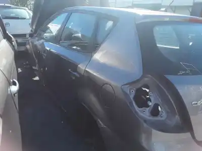 Veículo de Sucata kia ceed active 116 cv / 85 kw do ano 2001 alimentado d4fb