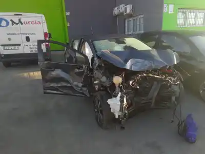 Veículo de Sucata nissan micra v (k14) urban do ano 2001 alimentado 