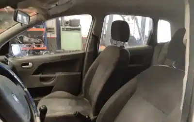 Veículo de Sucata ford fiesta (cbk) trend do ano 2001 alimentado 