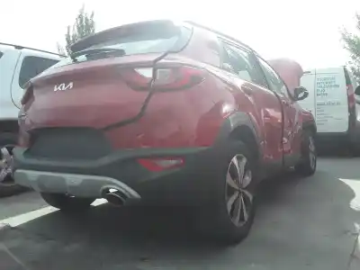 Vehicul casat kia stonic (ybcuv) platinum edition al anului 2001 alimentat g3lf