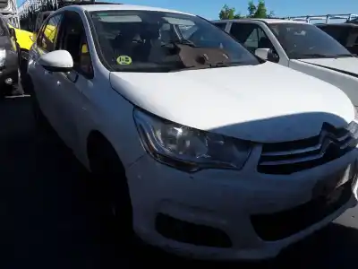 Veicolo di demolizione citroen c4 lim. exclusive dell'anno 2001 alimentato 9h06