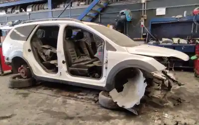 Veículo de Sucata ford focus lim. (cb8) ambiente do ano 2001 alimentado 