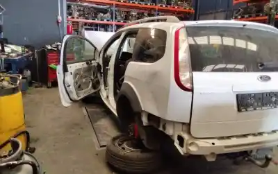 Veículo de Sucata ford focus lim. (cb8) ambiente do ano 2001 alimentado 