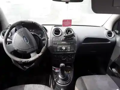 Veículo de Sucata ford fiesta (cbk) trend do ano 2001 alimentado 