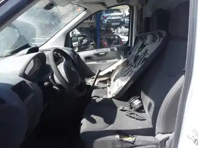Здавання транспортного засобу citroen jumpy 2.0 hdi 135 atlante excl. l combi року 2001 потужний 