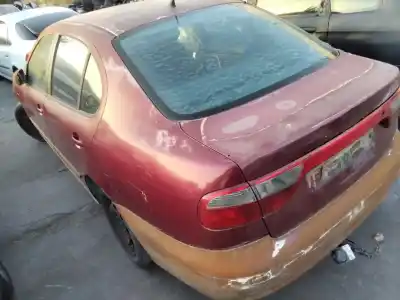 Veículo de Sucata seat toledo (1m2) select do ano 2001 alimentado 