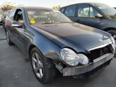 Здавання транспортного засобу mercedes-benz clase c (w203) sportcoupe c 180 compressor (203.746) 143 cv / 105 kw року 2001 потужний 271946