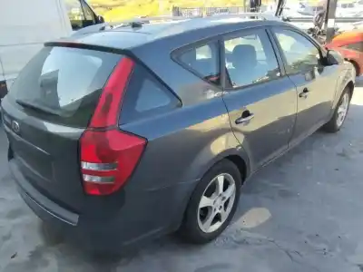 Veículo de Sucata kia ceed concept 116 cv / 85 kw do ano 2001 alimentado 