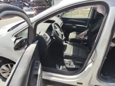 Здавання транспортного засобу VOLKSWAGEN SHARAN (7N1) Advance BlueMotion року 2001 потужний CFF