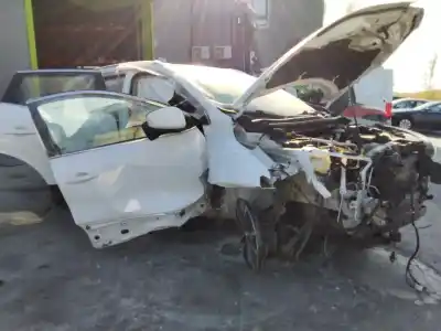 Veículo de Sucata renault kadjar zen 116 cv / 85 kw do ano 2001 alimentado k9ku873