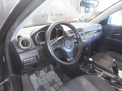 Veículo de Sucata mazda 3 berlina (bk) 1.6 vvt active do ano 2001 alimentado z6