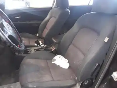 Veículo de Sucata mazda 3 berlina (bk) 1.6 vvt active do ano 2001 alimentado z6