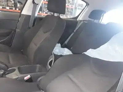 Veículo de Sucata peugeot 308 envy do ano 2001 alimentado 8fr