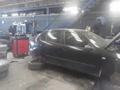 Здавання транспортного засобу SEAT LEON (1M1) LEON року 1999 потужний 