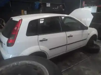 Veículo de Sucata ford fiesta (cbk) ghia do ano 2001 alimentado 