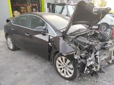 Здавання транспортного засобу opel astra j lim. excellence року 2001 потужний 